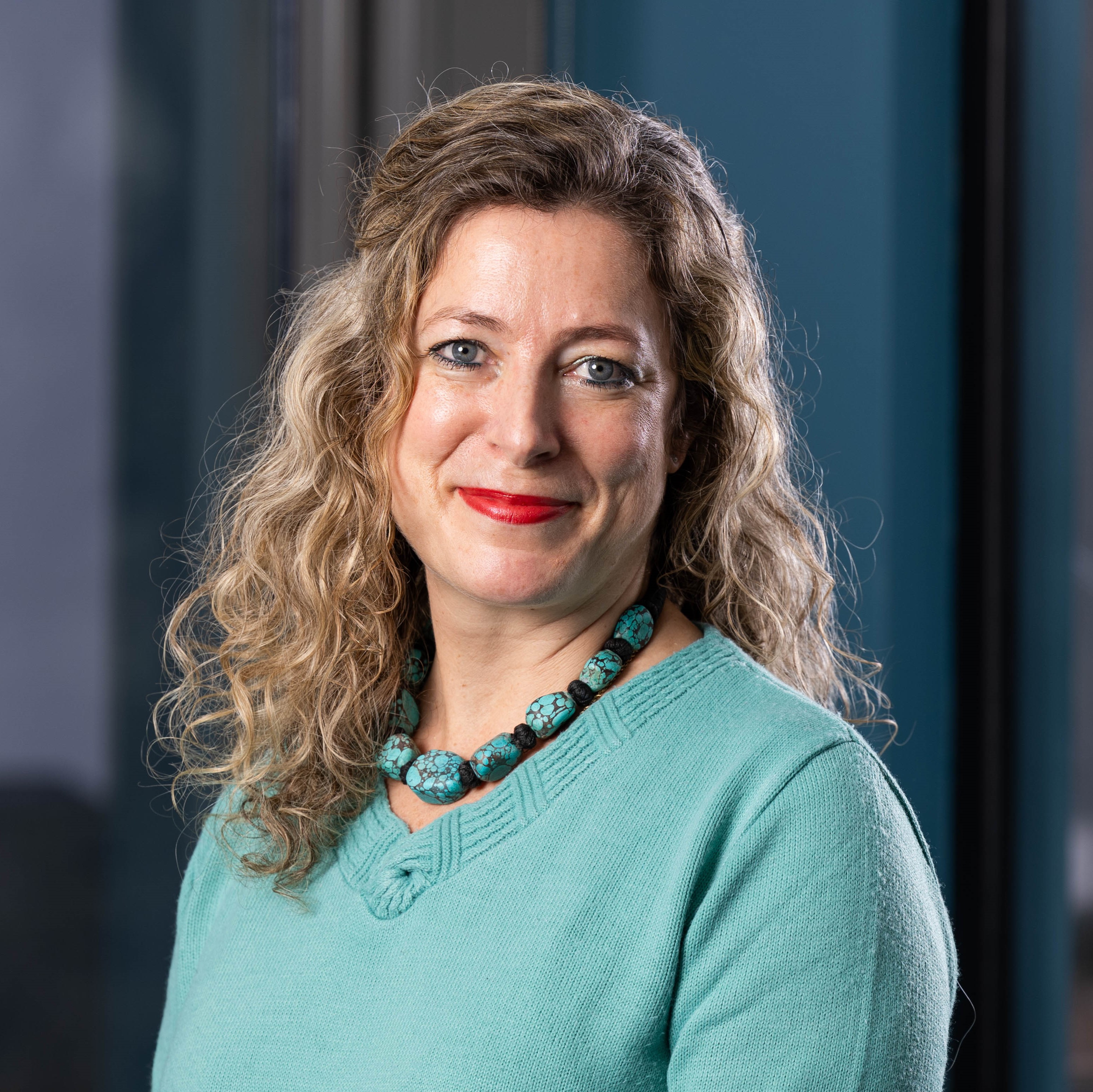 Dña. Eva Baños de Guisasola