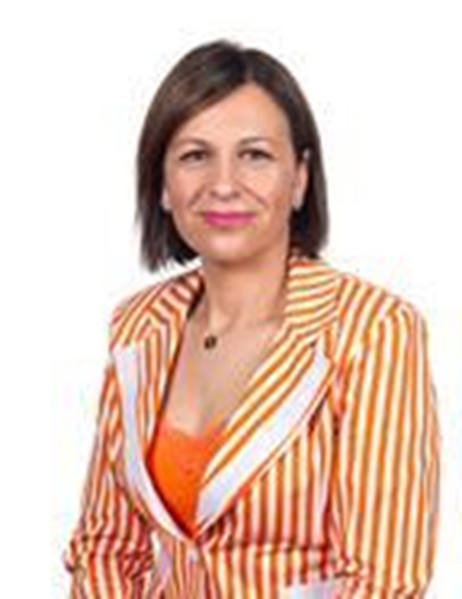 Dña. Isabel Uceda Cantero 