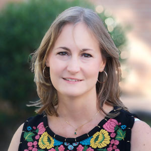 Dña. María José Vázquez